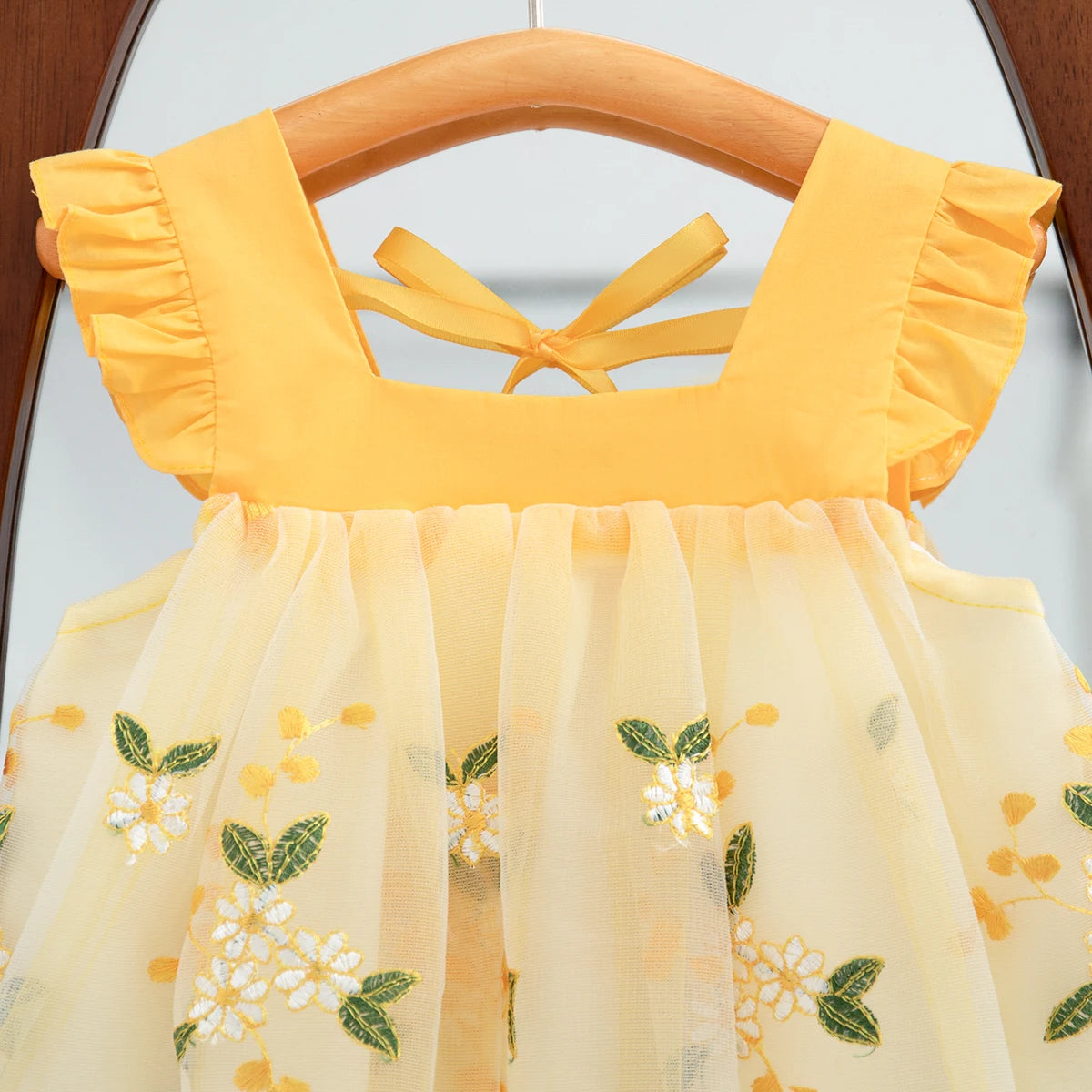 (0-3 Year Old Baby Girl Princess Dress) Summer New Sweet Flower Embroidered Chiffon Children'S Sleeveless Clothes